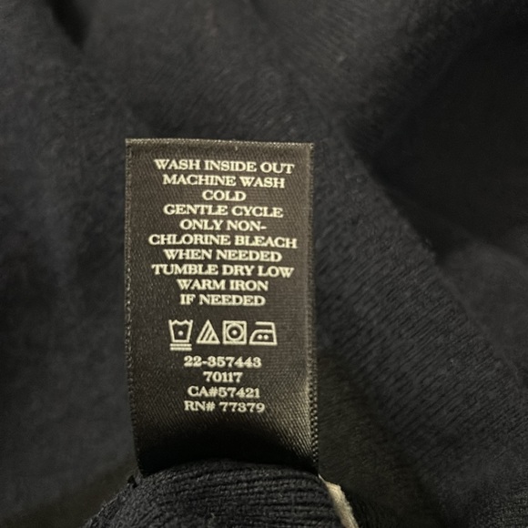 GUC Ann Taylor Navy and Black Warm Sweater Size Medium (would fit small though) - Picture 8 of 8